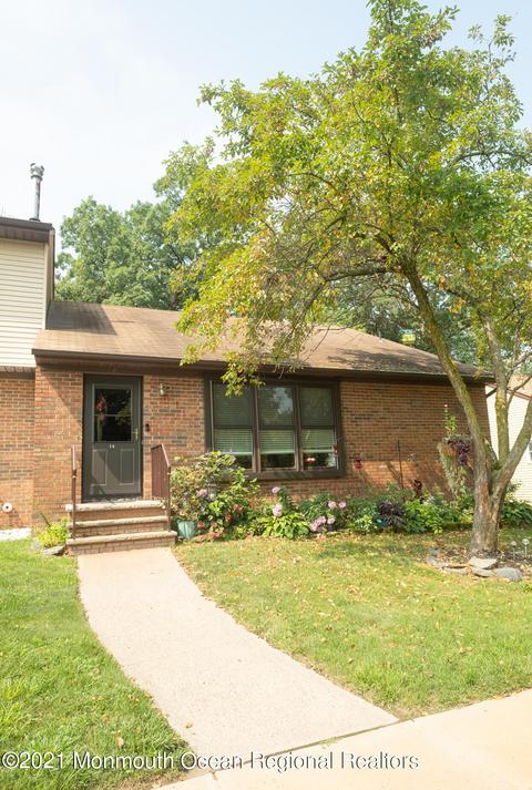 14 Pendleton Pl, Old Bridge, NJ 08857 photo 1