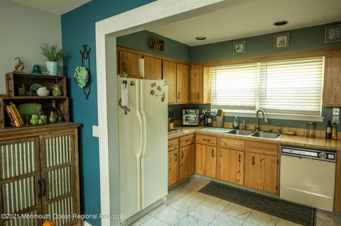 14 Pendleton Pl, Old Bridge, NJ 08857 photo 9