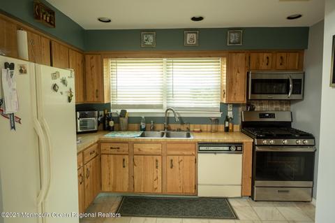 14 Pendleton Pl, Old Bridge, NJ 08857 photo 10