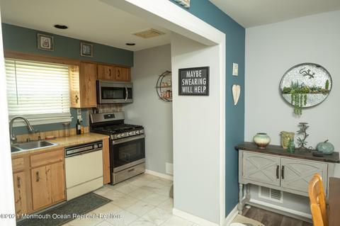 14 Pendleton Pl, Old Bridge, NJ 08857 photo 12