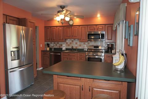 50 Fox Dr, Jackson, NJ 08527 photo 2