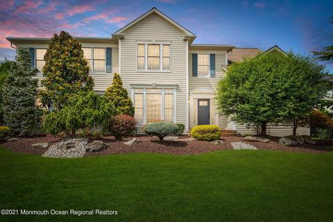 9 Crape Myrtle Dr, Holmdel, NJ 07733 photo 3