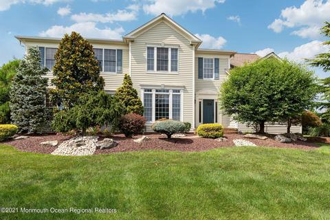 9 Crape Myrtle Dr, Holmdel, NJ 07733 photo 1