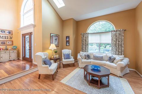 327 Mackenzie Dr, Jackson, NJ 08527 photo 8
