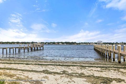 906 Riverview Dr, Brielle, NJ 08730 photo 54