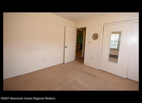 2 Regent Ct, Brick, NJ 08723 photo 9