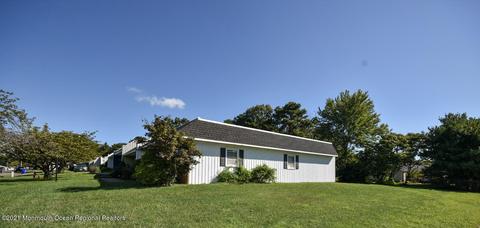 2 Regent Ct, Brick, NJ 08723 photo 2