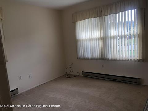 2 Regent Ct, Brick, NJ 08723 photo 19