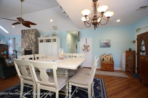 84 Baltic Ave, Waretown, NJ 08758 photo 8
