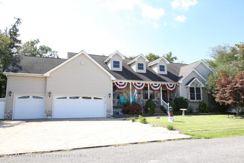 84 Baltic Ave, Waretown, NJ 08758 photo 3