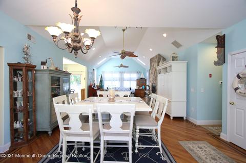 84 Baltic Ave, Waretown, NJ 08758 photo 9