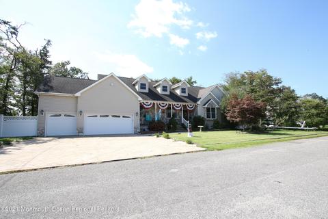 84 Baltic Ave, Waretown, NJ 08758 photo 1