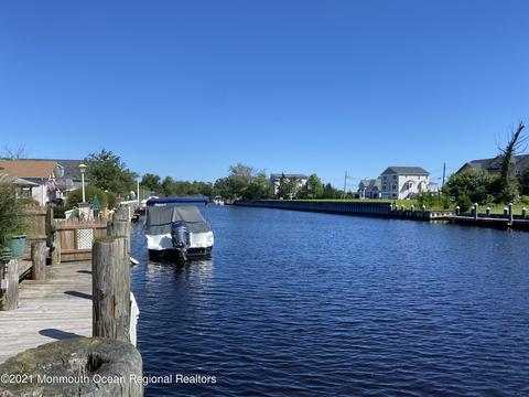 26 Cable Rd, Waretown, NJ 08758 photo 11