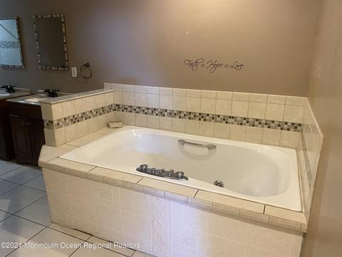 26 Cable Rd, Waretown, NJ 08758 photo 24