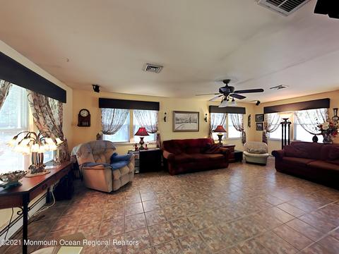 618 Oak Leaf St, Jackson, NJ 08527 photo 5