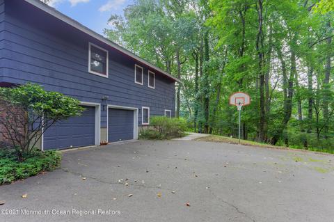 8 Deer Path, Holmdel, NJ 07733 photo 10