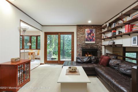 8 Deer Path, Holmdel, NJ 07733 photo 29