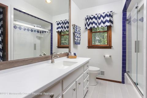 8 Deer Path, Holmdel, NJ 07733 photo 35