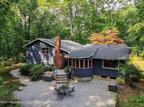 8 Deer Path, Holmdel, NJ 07733 photo 3