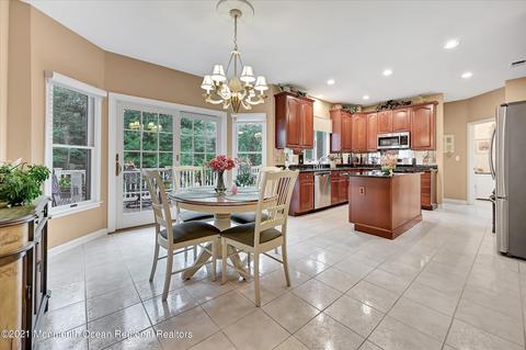 56 Overlook Dr, Jackson, NJ 08527 photo 10