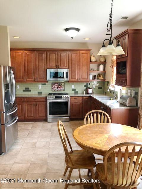 1 Strathmere St, Waretown, NJ 08758 photo 10