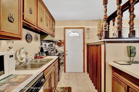 333 E Cape May Ave, Ocean Gate, NJ 08740 photo 16