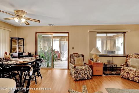 333 E Cape May Ave, Ocean Gate, NJ 08740 photo 10