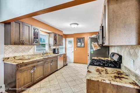 171 Walnut Dr, Brick, NJ 08724 photo 6