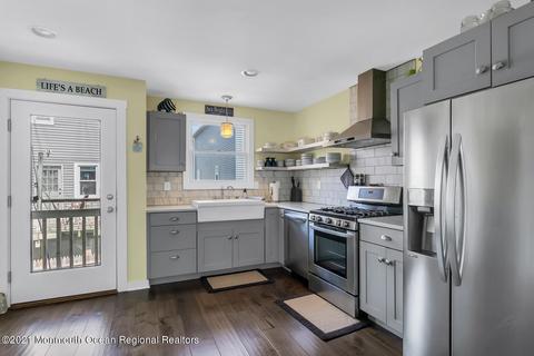 11 Beach St, Sea Bright, NJ 07760 photo 9