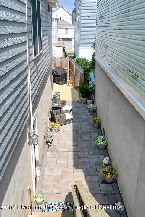 11 Beach St, Sea Bright, NJ 07760 photo 22