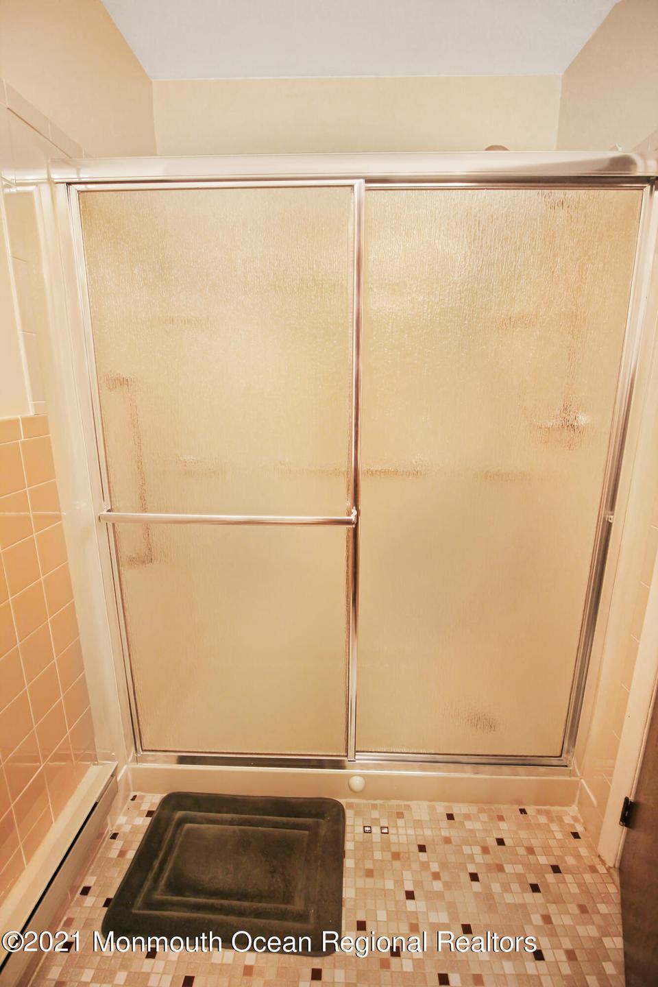 27 Independence Pkwy # A, Whiting, NJ 08759 photo 15