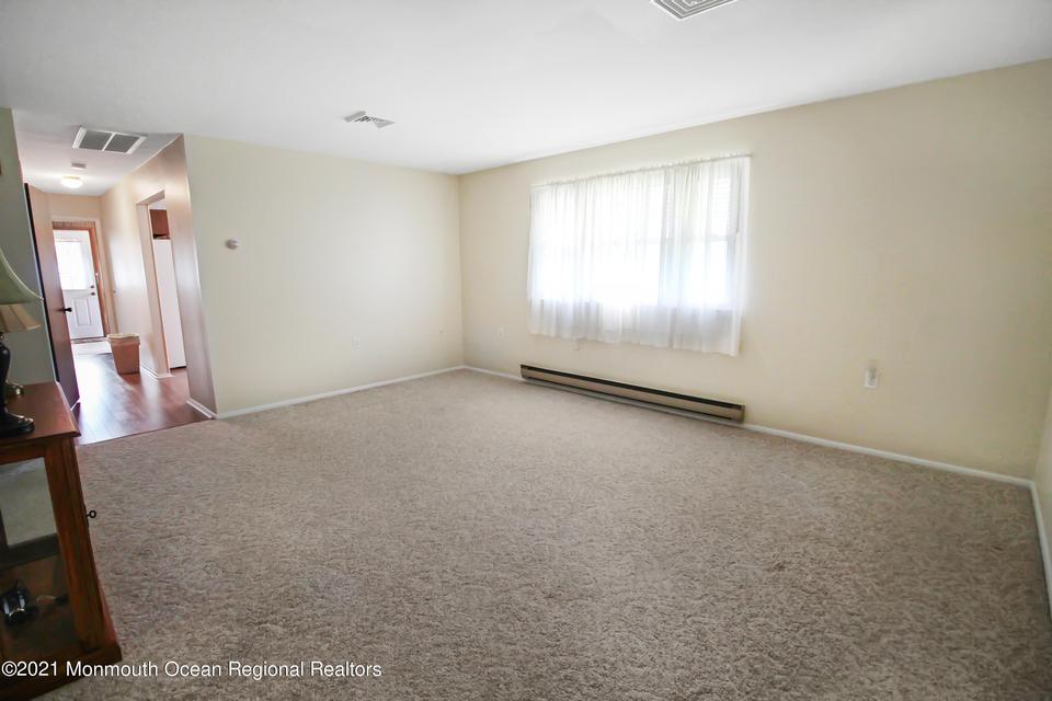  27 Independence Pkwy # A, Whiting, NJ 08759 photo 5