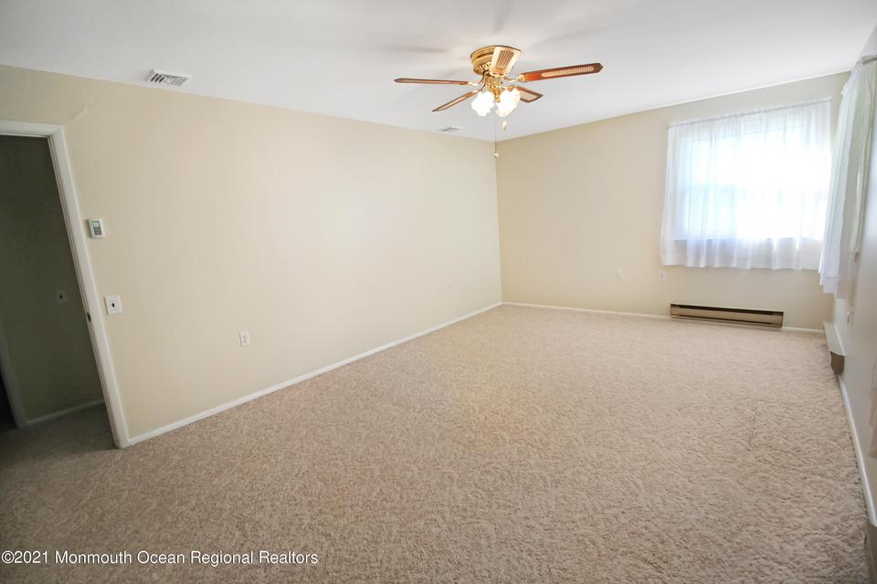  27 Independence Pkwy # A, Whiting, NJ 08759 photo 13