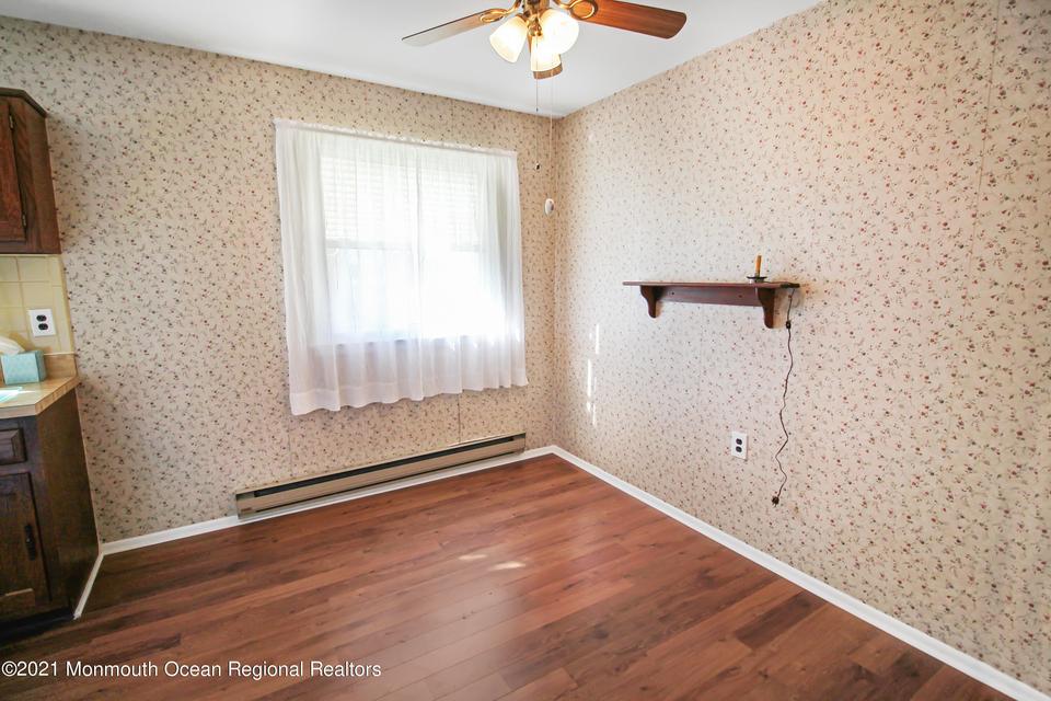  27 Independence Pkwy # A, Whiting, NJ 08759 photo 9