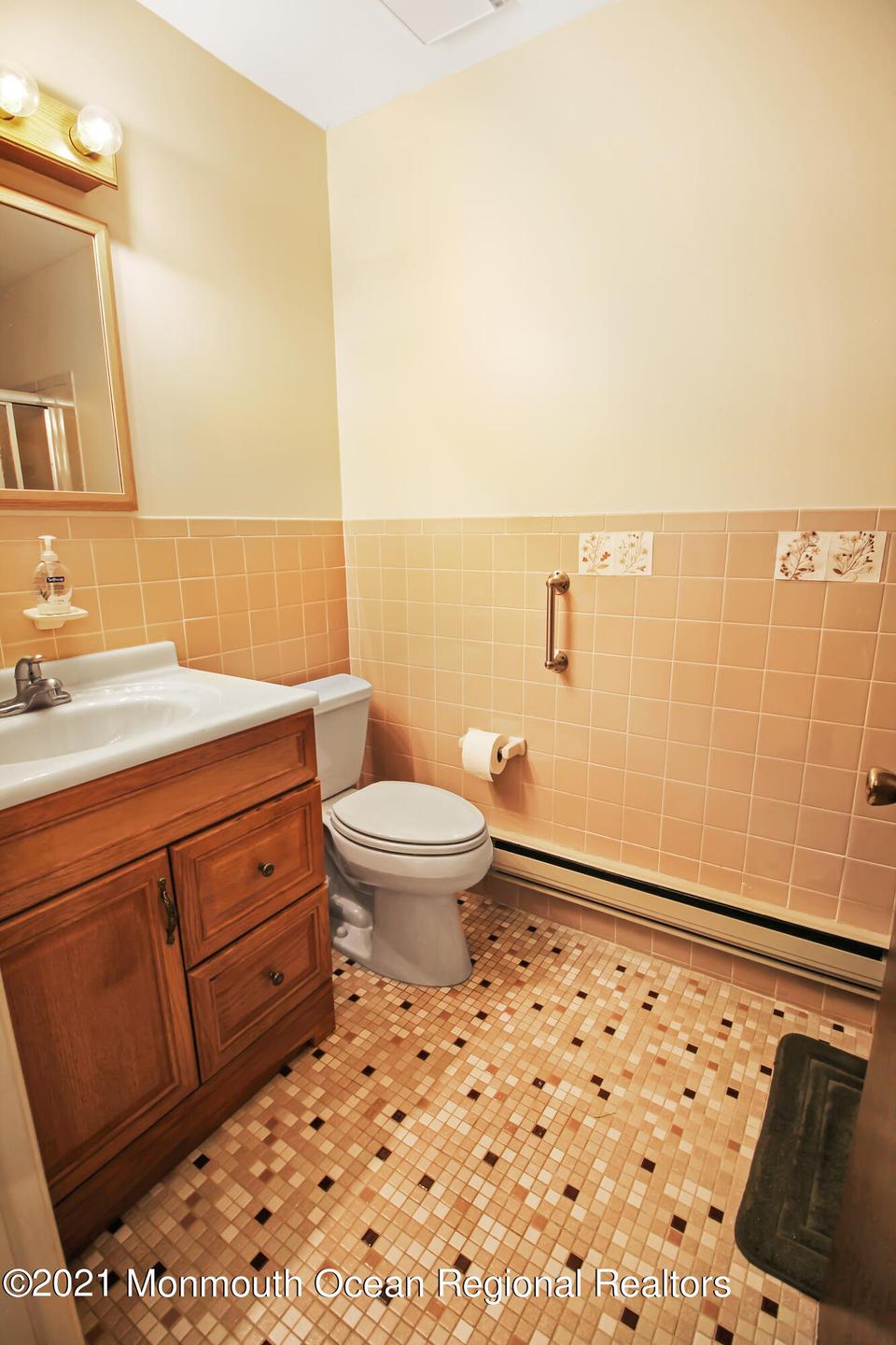  27 Independence Pkwy # A, Whiting, NJ 08759 photo 14
