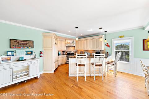 103 E 26th St, Ship Bottom, NJ 08008 photo 8