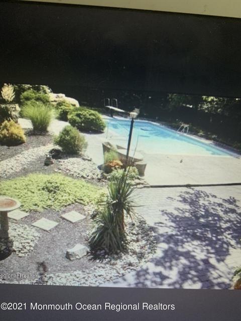 3 Ware Pl, Middletown, NJ 07748 photo 2