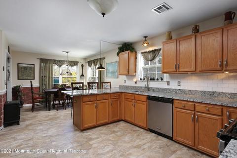 657 Summit Ave, Brick, NJ 08724 photo 9