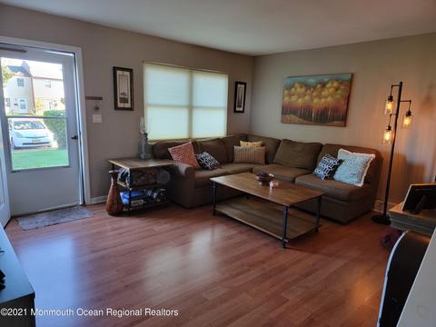 76 Greenwood Loop Rd, Brick, NJ 08724 photo 4