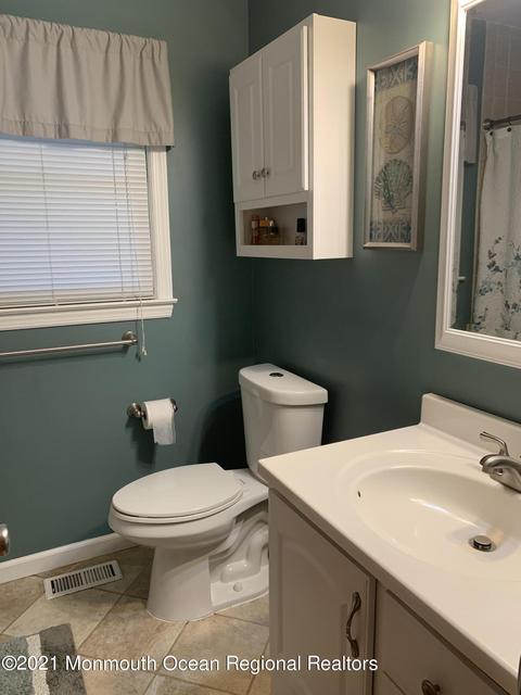 70 Dock Ave, Waretown, NJ 08758 photo 8