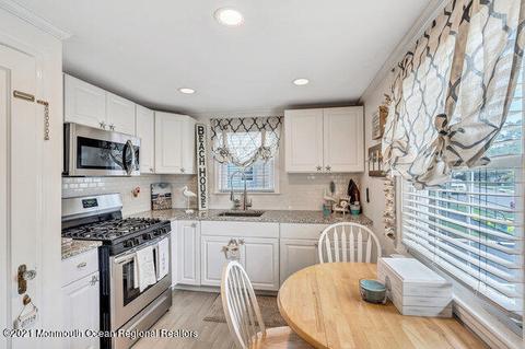 1625 Riverview Ter, West Belmar, NJ 07719 photo 4