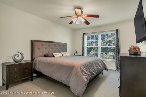 431 Deuce Dr, Wall, NJ 07719 photo 11