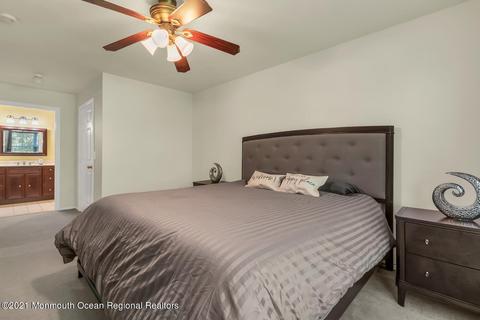 431 Deuce Dr, Wall, NJ 07719 photo 12