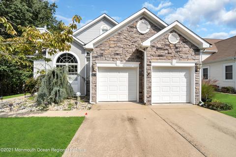 25 Strathmere St, Waretown, NJ 08758 photo 5