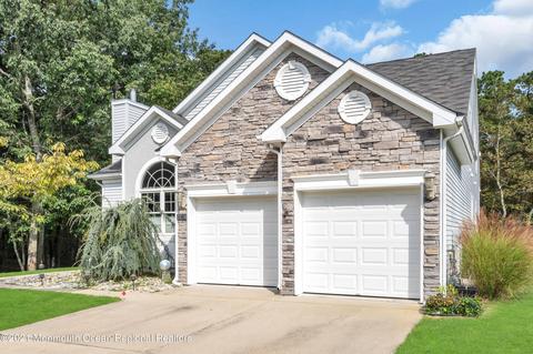 25 Strathmere St, Waretown, NJ 08758 photo 6