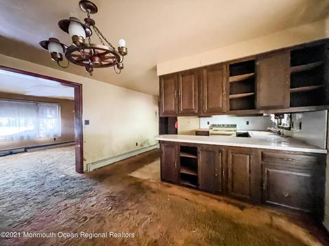 64 Cottrell Rd, Matawan, NJ 07747 photo 5