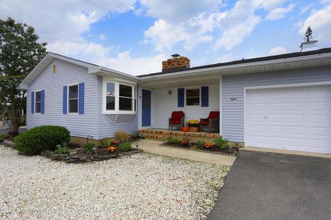 8 Dolphin Ct, Forked River, NJ 08731 photo 4