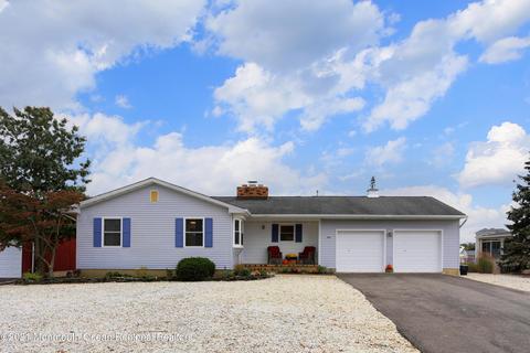 8 Dolphin Ct, Forked River, NJ 08731 photo 5
