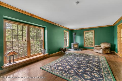 20 Constitution Dr, Middletown, NJ 07748 photo 8
