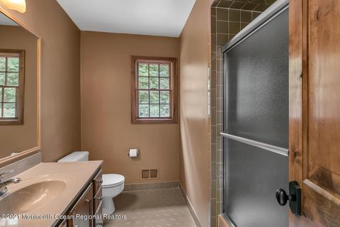 20 Constitution Dr, Middletown, NJ 07748 photo 17
